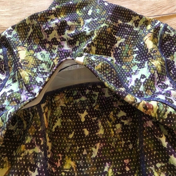 Lululemon Define Jacket - Picture 8 of 10